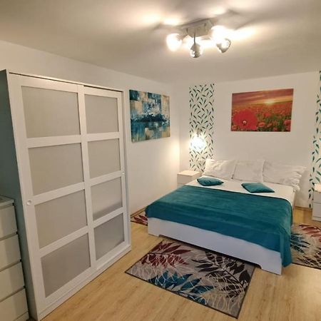Garsoniera Oana Langa Plaja Mangalia Apartment Ngoại thất bức ảnh